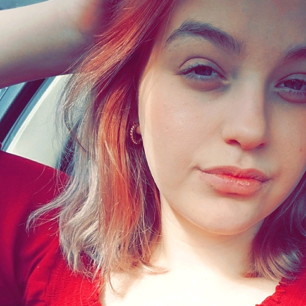 Meet your Posher, Kayla